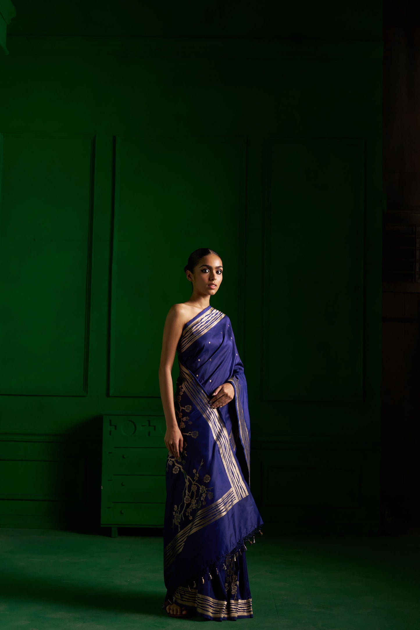 Neelam Saree handwoven in Banaras