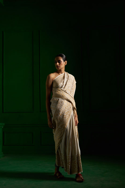Dudhiya Georgette Saree  handwoven with the Kadhwa technique in Banaras