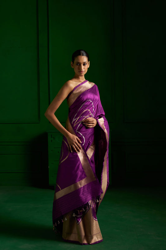 Jamuni Darya Saree handwoven in Banaras.
